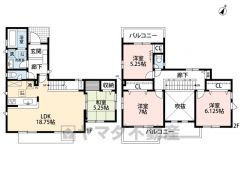 LDK広々18帖以上＾＾ 和室・WIC・2面バルコニー有＾＾ ご家族のコミュニケーションが増えるリビング階段＾＾ リビング上部の吹抜は、明るく開放的な空間を演出します。