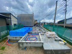 お庭スペース付きで楽しみが広がります＾＾ 西鉄バス「柳原」停まで徒歩1分。