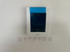 防犯性、セキュリティ対策に安心できるテレビモニター付きインターフォンです。セールスマン対策にもなり安心できます。