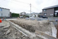 西鉄バス「庄」停まで徒歩5分。ＪＲ篠栗線篠栗駅徒歩8分。
