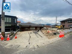 安全性、機能性に優れたオール電化で快適な新生活＾＾全2区画の新築戸建が新登場です。お気に入りの家具とインテリアでステキな部屋を作りましょう。