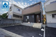 イオン福岡店まで車で約16分（5.1ｋｍ）ショッピングや映画鑑賞など楽しめます＾＾