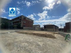2号棟。大野東中学校まで徒歩約11分（約800ｍ）。最新の設備で気持ちの良い新生活を送りませんか。