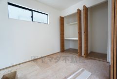 ＬＤＫに隣接する和室です。様々な使用用途で活躍しそうです。