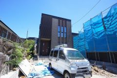 コンビニ・スーパーまで徒歩6分圏内。穂波東IC入口（八木山バイパス）まで車で約9分＾＾遠出のお出かけに便利＾＾