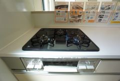 3口コンロなので、効率よくお料理が楽しめます。毎日のお料理も楽しくなりますね＾＾