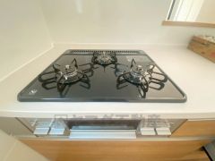 3口コンロなので、効率よくお料理が楽しめます。毎日のお料理も楽しくなりますね＾＾
