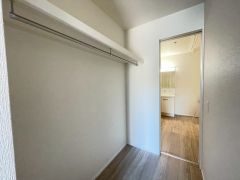 1階にファミリークローク付き＾＾ストックルームとしても使用できそうですね＾＾