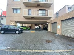 駐車場空き有＾＾（月額8000円）