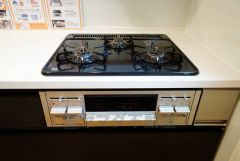 3口コンロなので、効率よくお料理が楽しめます。毎日のお料理も楽しくなりますね＾＾