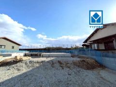 イオン穂波ショッピングセンターまで車で約7分（2.1ｋｍ）