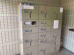 共用部 嬉しい宅配ボックス付き。 忙しい時や、不在にしていて商品を受け取れない時などにとても便利です＾＾