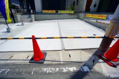 駐車スペースはゆとりある3台分を確保。マイカー用に、お客さま用に、余裕を持ってご利用いただけます。