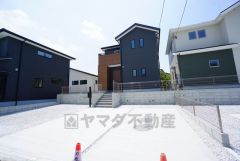 全棟南向き＾＾カースペース4台＾＾ 設備仕様も充実した新築戸建です。 快適でゆとりのある生活空間で新生活を始めましょう^^