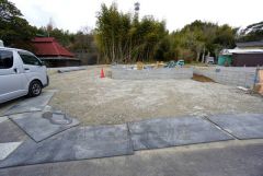 イオン穂波ショッピングセンターまで車で約4分（1.2ｋｍ）ゆめタウン飯塚まで車で約6分（1.9ｋｍ）お買い物に便利です＾＾