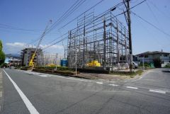 前面道路は南西側10.4ｍ、北西側に9.04ｍ。お車の離合もスムーズです＾＾ 大野城イオンまで車で約13分＾＾（3.9ｋｍ） ショッピングを楽しめます。