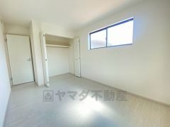 全居室に収納完備。下段を引き出し収納にするなど、空いたスペースを有効活用すれば収納力がグッと高まります。常に整理整頓されたお部屋は気持ちがいいです＾＾