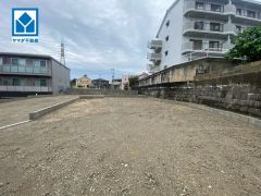 5号棟。大利小学校まで徒歩約4分（約260ｍ）。お気に入りの家具とインテリアでステキな部屋を作りましょう。