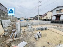 西鉄バス南山手入口徒歩3分。並列駐車3台＾＾イオン大野城ショッピングセンターまで車で約17分（5.3ｋｍ）