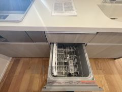 家事の時間が短縮できる食器洗浄乾燥機付。後片付けもラクラクです。