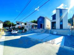 前面道路は北西側約4.5ｍ。車通りが少ないため、小さなお子様がいるご家庭でも安心です＾＾イオン大野城ショッピングセンターまで車で約16分（4.9ｋｍ）