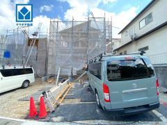 2号棟。太宰府南小学校まで徒歩約4分（約350ｍ）。お気に入りの家具とインテリアでステキな部屋を作りましょう。