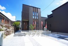 コンビニ・スーパーまで徒歩6分圏内。穂波東IC入口（八木山バイパス）まで車で約9分＾＾遠出のお出かけに便利＾＾