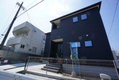 コンビニ・スーパーまで徒歩10分圏内。周辺環境充実＾＾