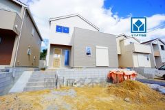 敷地面積広々60坪。西鉄バス「一 番田」停まで徒歩4分。コンビニまで徒歩12分スーパーまで徒歩13分。