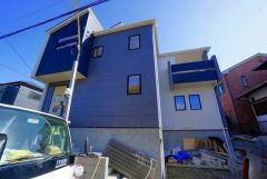 西鉄バス「五条台」停まで徒歩1分。通勤や通学に便利＾＾