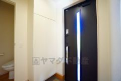 たっぷり収納できるシューズボックスです。家族全員の靴がきれいに整頓できます。