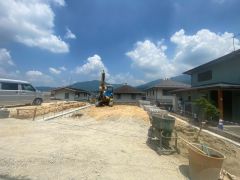 設備仕様も充実した新築戸建です。 快適でゆとりのある生活空間で新生活を始めましょう^^ 一戸建ての多いエリア。落ち着いた雰囲気で快適な生活を送れます。