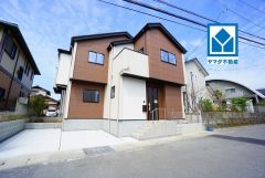 イオン二日市店まで車で約5分（1.5ｋｍ）
