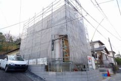 西鉄バス「五条台」停まで徒歩1分。通勤や通学に便利＾＾