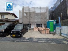 南西向きで日当たり良好。天神行バス停徒歩8分＾＾快適でゆとりのある生活空間で新生活を始めましょう^^