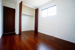 全居室に収納完備。下段を引き出し収納にするなど、空いたスペースを有効活用すれば収納力がグッと高まります。常に整理整頓されたお部屋は気持ちがいいです＾＾