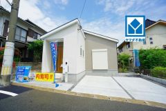 太宰府天満宮まで車で約15分＾＾（3.3ｋｍ）西鉄五条駅まで徒歩約22分（1.6ｋｍ）