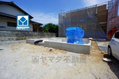 敷地面積広々54坪。新飯塚駅まで徒歩5分の西鉄バス市立病院停から乗車29分。