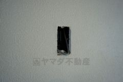 キッチン横からお湯張り、追い炊き、足し湯がボタン一つで楽々操作できる給湯機リモコンです＾＾忙しい夕飯の準備の時間帯に重宝しますね。