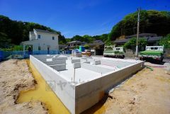 西鉄太宰府線「太宰府」駅徒歩約17分（約1.2ｋｍ）