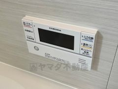 浴室給湯器リモコン。