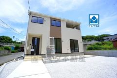 篠栗駅まで徒歩10分。スーパー・コンビニ・ドラックストアまで徒歩8分圏内＾＾お買い物が便利。