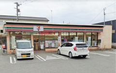セブンイレブン　飯塚花瀬店