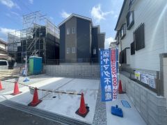 敷地面積広々49坪。福岡空港駅まで徒歩5分の西鉄バス「桜丘第二」停から乗車13分。閑静な住宅街で新生活を＾＾