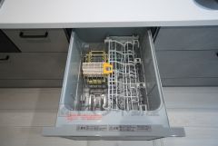 家事の時間が短縮できる食器洗浄乾燥機付。後片付けもラクラクです。