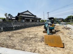 現地（2025年4月）撮影写真。 2025年8月上旬完成予定。 同一ハウスメーカー物件内覧可能です。お気軽にお問い合わせください＾＾