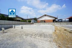 新飯塚駅まで徒歩10分の西鉄バス麻生塾停から乗車5分＾＾