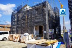 敷地面積56坪以上。コンビニ・ドラッグストアまで徒歩2分。スーパーまで徒歩9分＾＾飯塚市コミュニティバス「椿」停徒歩5分。通勤や通学に便利＾＾