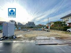 イオン福岡まで車で約14分（4.2ｋｍ）ショッピングや映画鑑賞等楽しめます＾＾