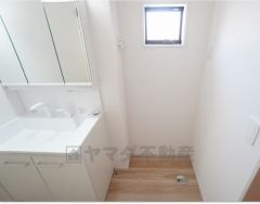 同仕様写真。ランドリースペース。